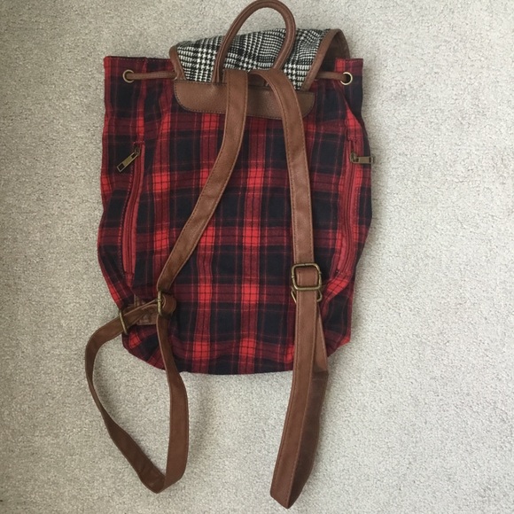 Backpack - Picture 8 of 9